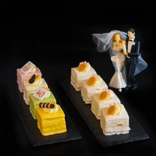 Petit fours